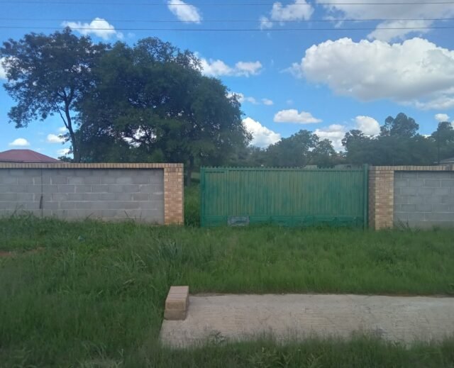 1 ACRE RESIDENTIAL STAND FOR SALE IN LOCHVIEW BULAWAYO