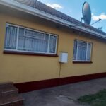 Houghton Park: 1 Bedroomed Wing To Let